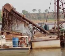 吉林德惠:十一条采砂船非法盗采村民举报多日竟无人管